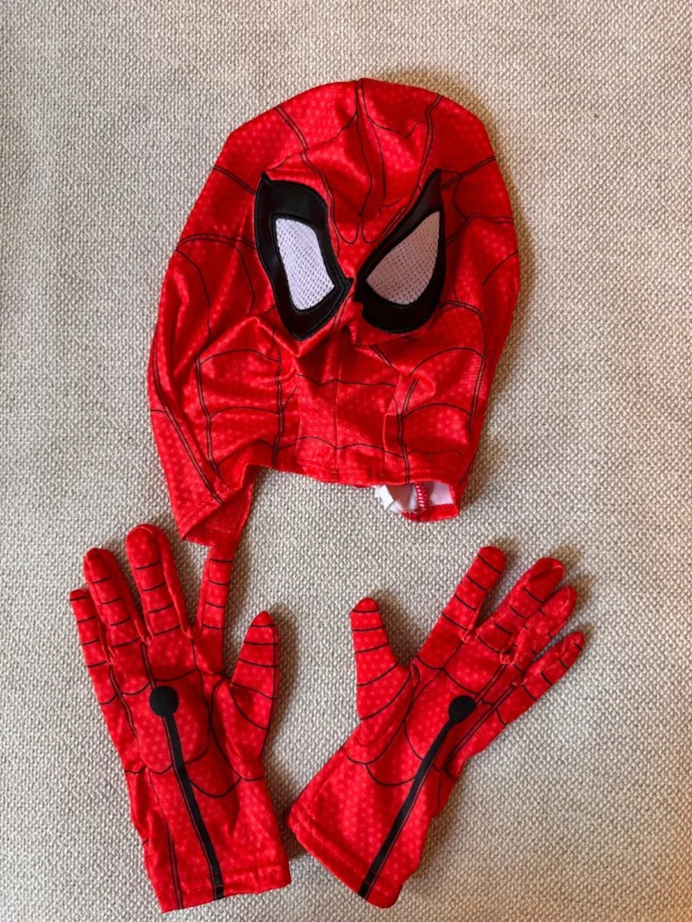 Disney Spider-Man Costume with Lights and Sound size 5/6 - Picture 7 of 10